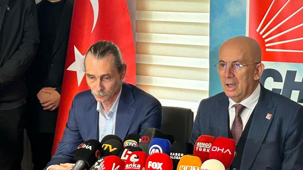 Oyuncu Erdal Beşikçioğlu, CHP Ankara İl Başkanlığını ziyaret etti - Karadeniz'de Sonnokta Gazetesi