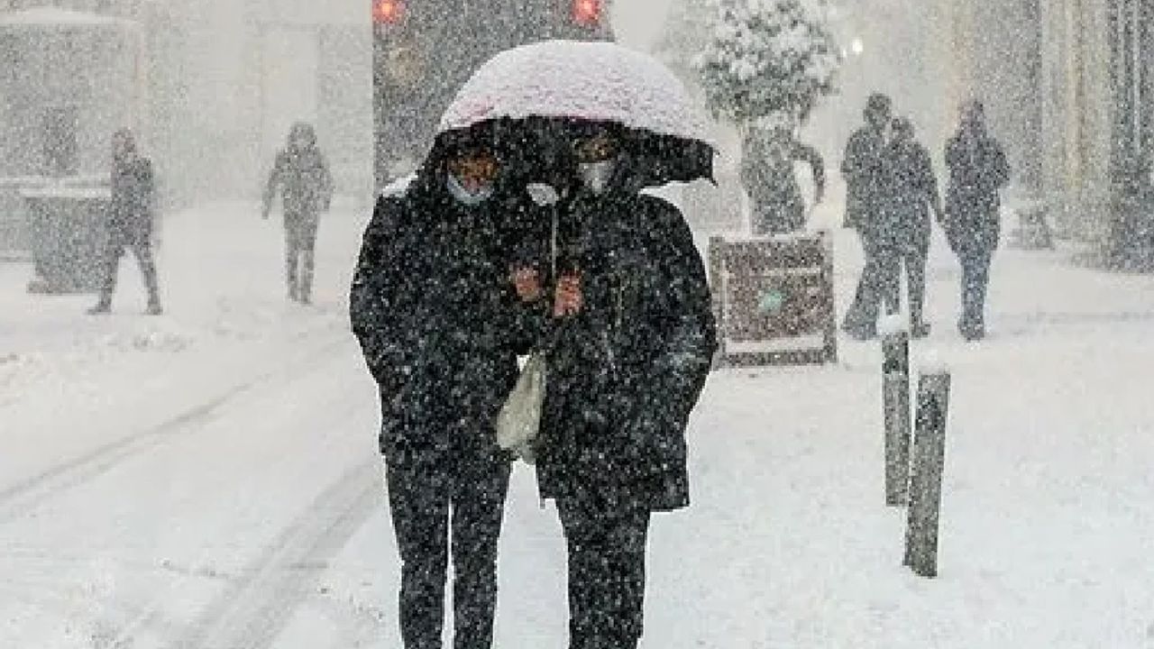 Meteoroloji Trabzon'u uyardı: Yoğun kar yağışı geliyor
