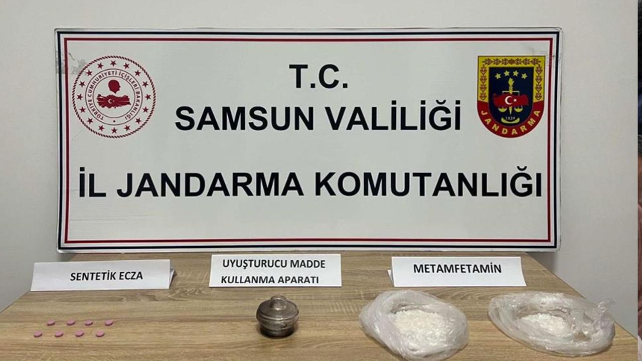 İstanbul'dan uyuşturucu getirirken yakalanan 2 kişi tutuklandı