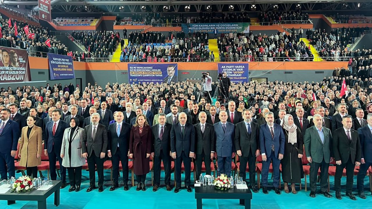 AK Parti Trabzon İlçe Belediye Başkan Adaylarını tanıttı