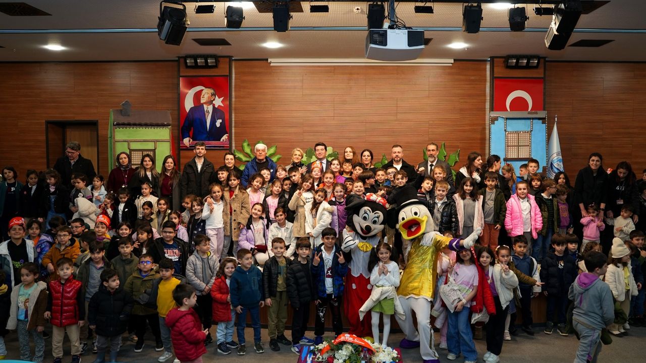 Başkan Kaya, Çocuk Kitap Fuarı ve Çocuk Festivali’ne Katıldı