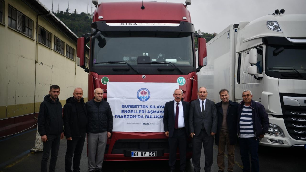 Trabzon'a Umut Taşıyan TIR! 91 Akülü ve 51 Manuel Engelli Aracı Teslim Edildi