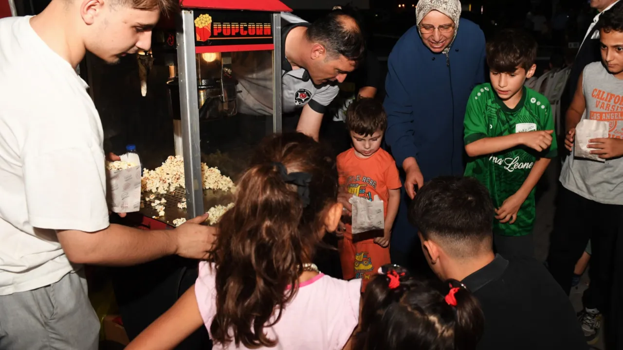Bursa Osmangazi’de sinema geceleri