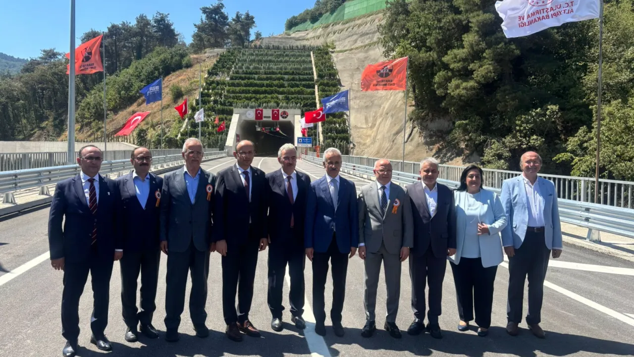 Bursa ulaşım ağı genişliyor... Doğancı Tüneli açıldı