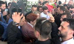 Bir ayakkabı tepkisi de Akşener ve İmamoğlu'na