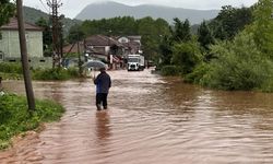 Bartın’da dere yatakları taştı, ev ve iş yerleri su altında kaldı