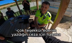 Trafik polisinden önce ceza, sonra teselli öpücüğü