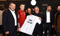  Ahmet Nur Çebi, Futbol A Takımı ve Tekerlekli Sandalye Basketbol Takımı'na veda etti