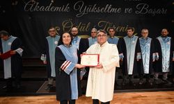 ZBEÜ’de “Akademik Yükseltme ve Başarı Ödül Töreni” düzenlendi