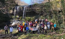 58 dağcıdan Örencik Şelaleleri'ne yürüyüş