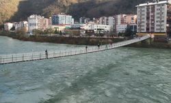 Karadeniz’in en uzun 2 asma köprüsü Çoruh nehri üzerinde bulunuyor