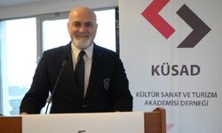 Prof. Dr. Eker: “Kültür savaşları çağındayız”
