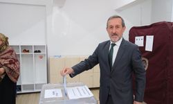 İYİ Parti Ortahisar Belediye Başkan Adayı Kurtoğlu oyunu kullandı