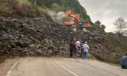 Ünye-Akkuş-Niksar Yolunda Kontrollü Dinamit Patlatması