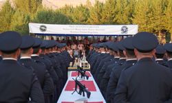 Bayburt'ta 171 polis adayı mezun oldu