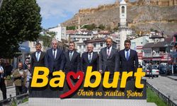 Bakan Güler, Bayburt'ta esnafı ziyaret etti