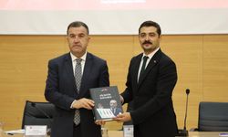 Bayburt'ta 'Filistin Mücadelesinde Türkiye'nin Kamu Diplomasisi' konulu panel düzenlendi