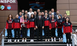 Bordo-Mavi 61 Voleybol Takımı’ndan Trabzonspor'a ziyaret