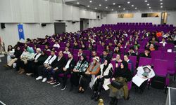 Büyükşehir'den öğrencilere sınav stresiyle başa çıkma semineri