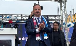 Ağıralioğlu Trabzon’da: Anahtar Parti Trabzon Halk Buluşması Gerçekleştirildi