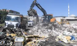 İzmir Buca'da temizlik operasyonu