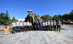 KTÜ’de Düzenlenen Akademik Yıl Çelenk Sunma Töreni’nde, Gazze’deki Zulüm Unutulmadı