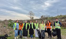 Büyükşehir Ekiplerinden Sahil Temizliği Çalışması