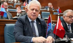 Cüneyit Zorlu, Ayrımcalığa Tepki Gösterdi