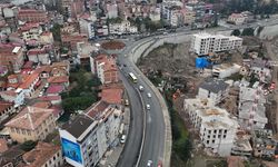 Büyükşehir'in Yol Çalışmaları Gece Gündüz Sürüyor