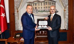 Ulaştırma ve Altyapı Bakanı Uraloğlu’ndan Trabzon Valiliği’ne Ziyaret