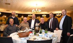 Dostlarla bir başka güzel