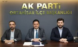 Hisoğlu’ndan Batmaz’a Sert Açıklama: “Ortahisar Kibirle Değil, Gönülle Yönetilir”