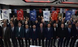 Anahtar Parti’den Dernekpazarı’nda Gövde Gösterisi