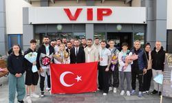 ÇOŞKULU KARŞILAMA