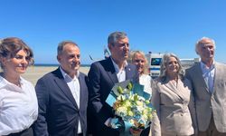 ÖZGÜR ÖZEL: YENİ PARTİ'Yİ İKTİDAR OLSUN DİYE KURDUK!