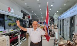 ORTAHİSAR’IN CADDELERİ, BORDO-MAVİ BAYRAKLARLA DONATILDI
