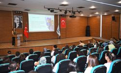 ENÇLİK ÇALIŞTAY’INDA, GENÇLERİN YEREL YÖNETİMLERE KATILIMI ELE ALINDI