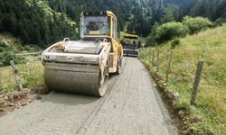 TRABZON’DA 4 İLÇEDE 13 KİLOMETRELİK YOL KURU BETONLA KAPLANDI