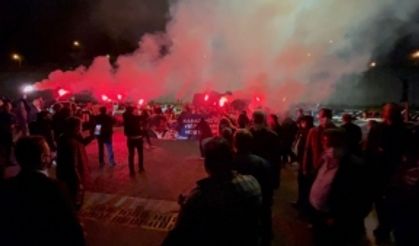 Trabzon'da Ekrem İmamoğlu izdihamı! Meşalelerle karşılandı