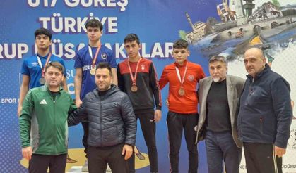 Düzceli güreşçiler takım halinde 4. oldular