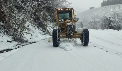 Ortahisar’da Karla Mücadele Çalışmaları Sürüyor