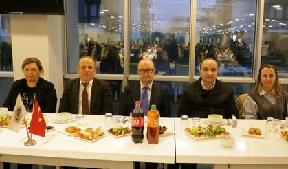 Avrasya Üniversitesi Öğrencileri İftar Sofrasında Buluştu