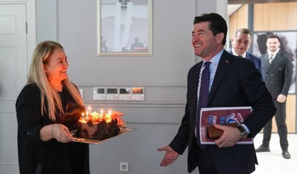 Başkan Kaya’ya Doğum Günü Sürprizi