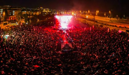 TUĞÇE KANDEMİR TRABZON’DA GASTRONOMİ FESTİVALİ COŞKUSUNU ZİRVEYE TAŞIDI