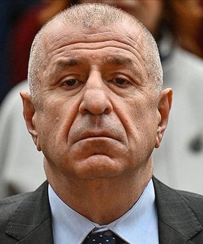 Ümit Özdağ, İlk Kez Hâkim Karşısına Çıktı; Avukatlar Salona Alınmadı, Barikat Yıkıldı!