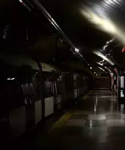 İspanya ve Portekiz’de Hayatı Felç Eden Elektrik Kesintisi Giderildi: Havalimanları ve Toplu Taşıma Yeniden Hizmette