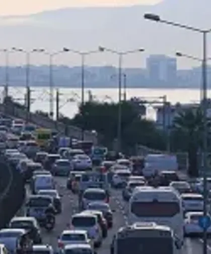 Nisan'da 191 bin 983 taşıt trafiğe katıldı... Toplam taşıt sayısı 32 milyona yaklaştı