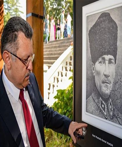 Başkan Genç'ten 10 Kasım mesajı: Sonsuza dek yaşatacağız.