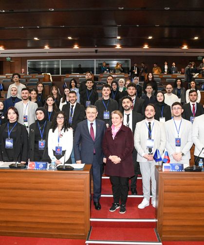 Başkan Genç: Yeni Düzen Gençlerimizin Omuzlarında Yükselecek