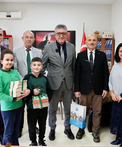 ‘Bir Kitap, Bin Umut’ Kampanyasına Destekler Sürüyor